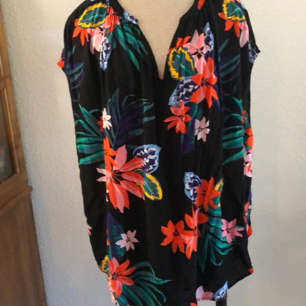 Capped sleeve shirt